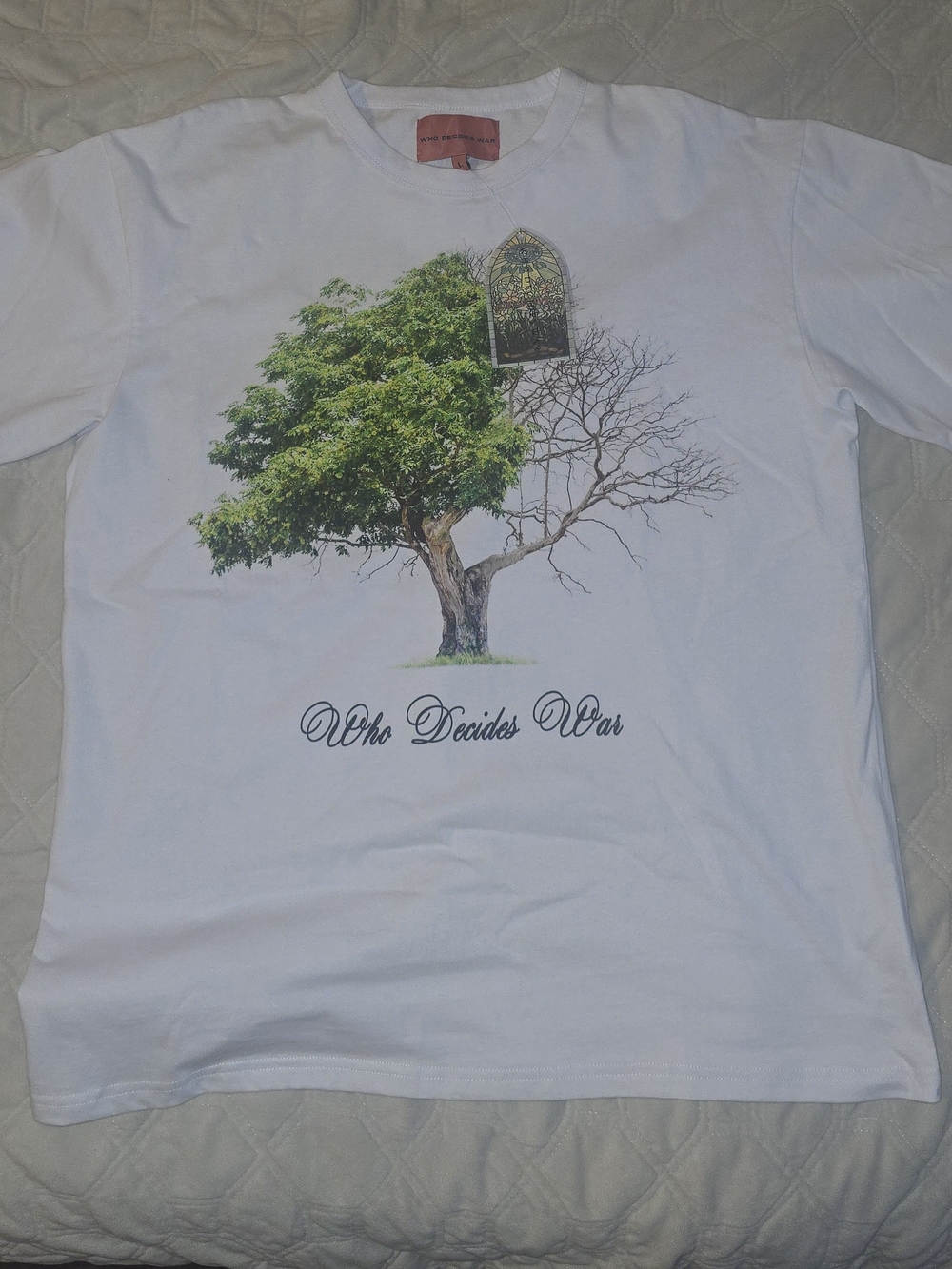 Who Decides War Tree Of Life White Graphic T‑Shirt Sz L